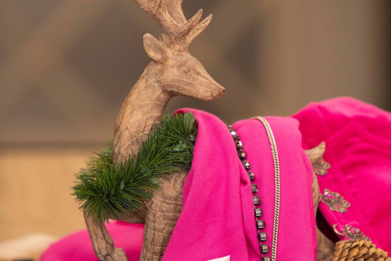 Trachtenschmuck, Schal und Tasche als Accessoires aus der Sportalm Waltner in Nesselwang